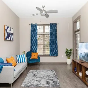 Chic Uptown Unit With Gym, Pool Apartment Charlotte